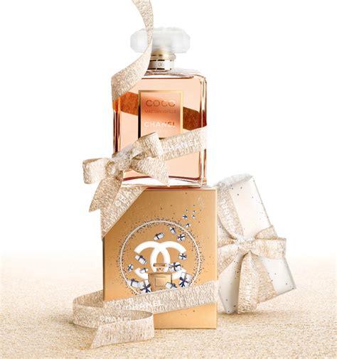 11 of the Best Chanel Holiday Gift Sets .